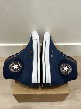 Converse Chuck Taylor All Stars - Navy High Top Sneakers